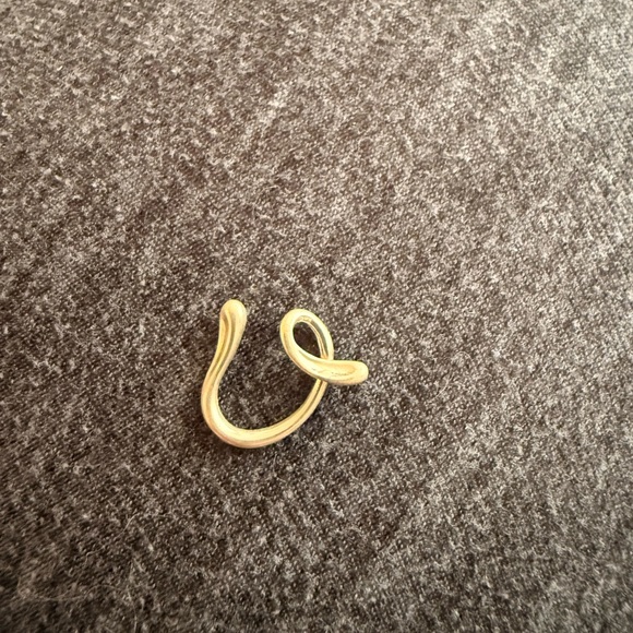 Authentic Tiffany & Co. Elsa Peretti Sterling Silver “V” Initial Pendant - Picture 3 of 4